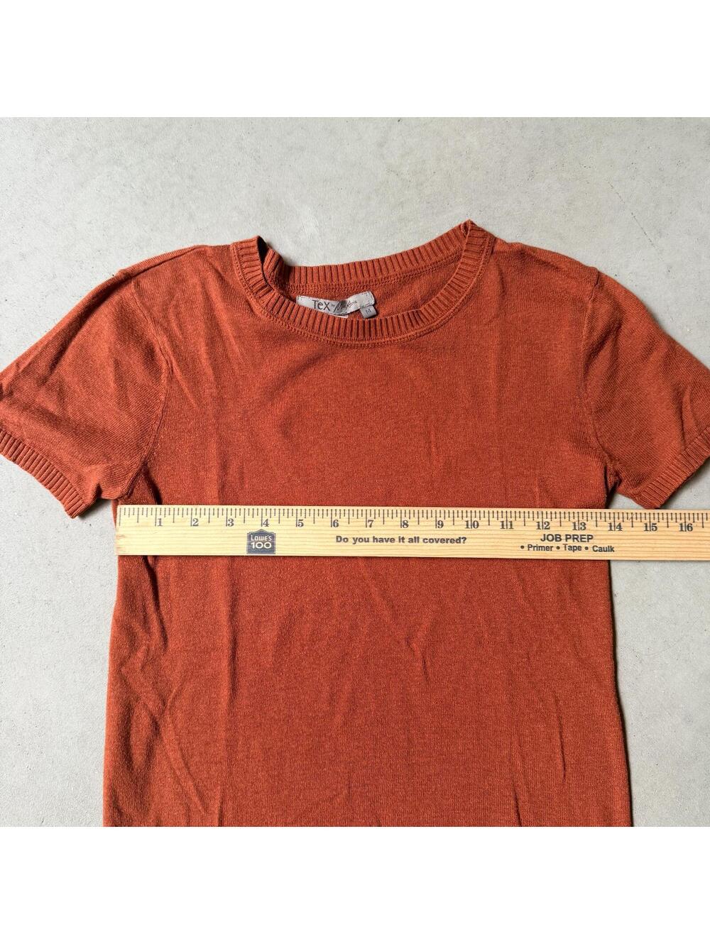 Short Sleeve Rib-Hem Tee in Rust - Picture 5 of 5